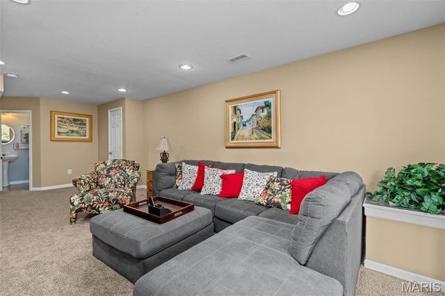 139 Roxbury Drive, O'fallon, MO 63366