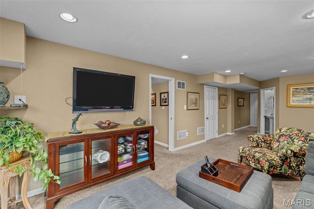 139 Roxbury Drive, O'fallon, MO 63366