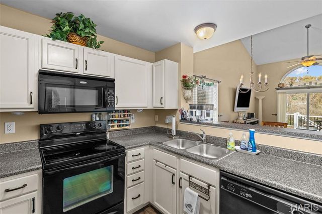 139 Roxbury Drive, O'fallon, MO 63366