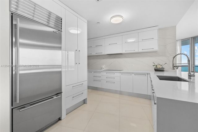 900 Biscayne Blvd 2506, Miami, FL 33132