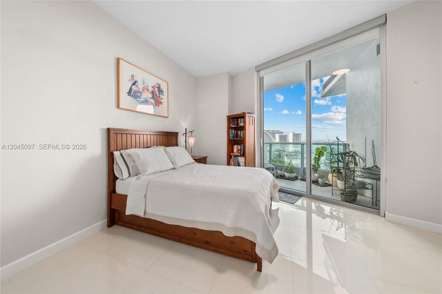 900 Biscayne Blvd 2506, Miami, FL 33132