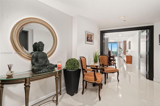 900 Biscayne Blvd 2506, Miami, FL 33132