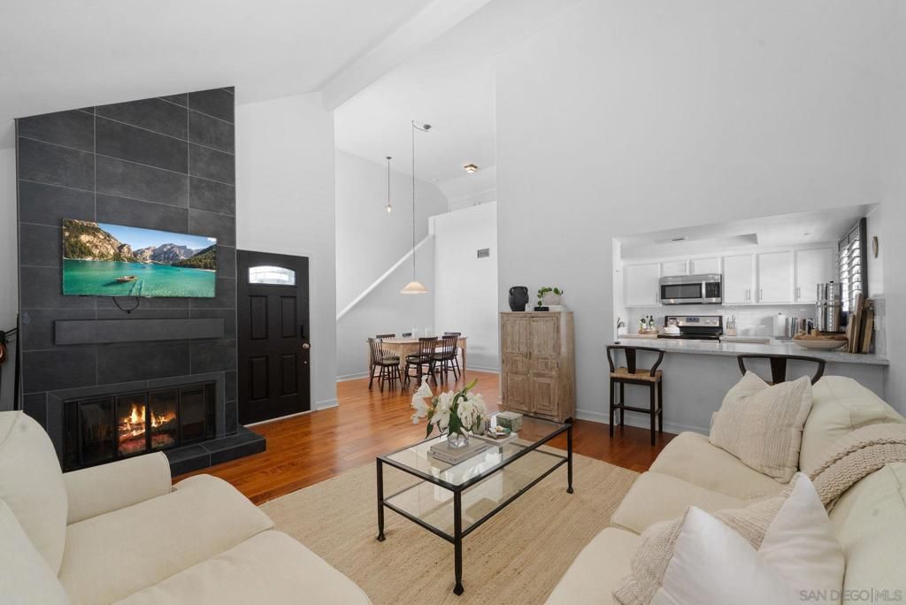 526 Via De La Valle A, Solana Beach, CA 92075