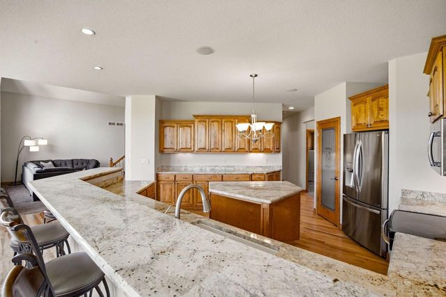 3130 Country LANE, New Berlin, WI 53146