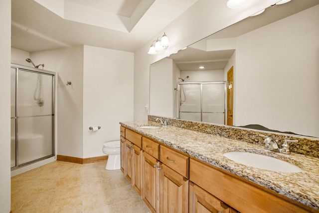 3130 Country LANE, New Berlin, WI 53146