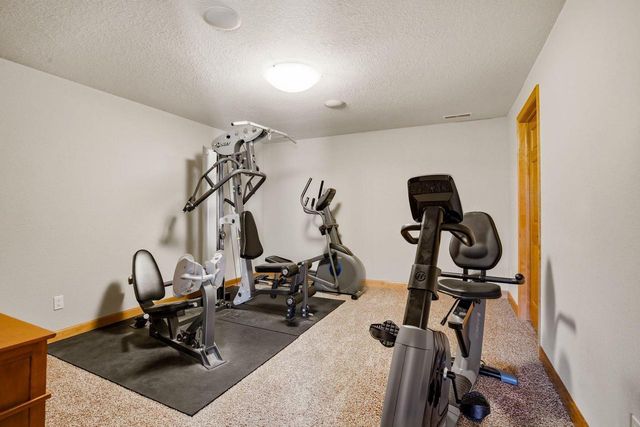 3130 Country LANE, New Berlin, WI 53146