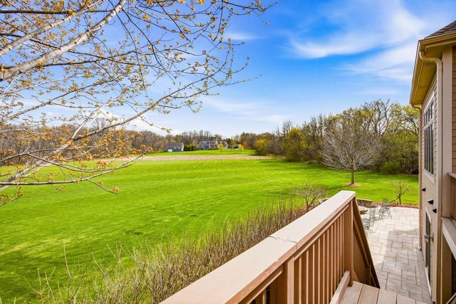 3130 Country LANE, New Berlin, WI 53146