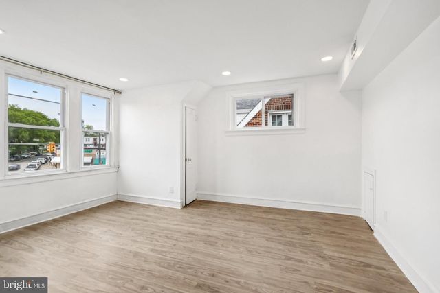 1827 W CHELTENHAM AVE, Elkins Park, PA 19027