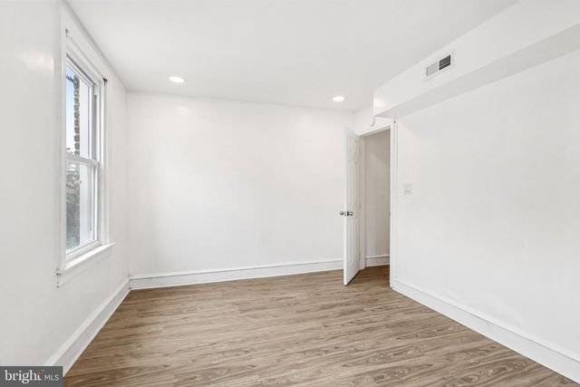 1827 W CHELTENHAM AVE, Elkins Park, PA 19027