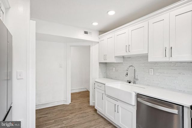 1827 W CHELTENHAM AVE, Elkins Park, PA 19027