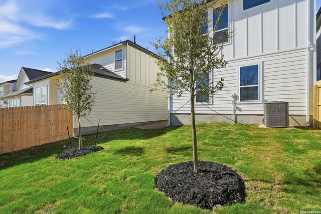 2206 Briggs Summit, San Antonio, TX 78245
