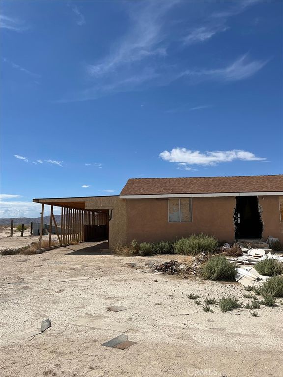 14588 Locust, Lucerne Valley, CA 92356
