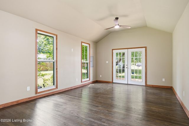 531 N 44th St, Louisville, KY 40212