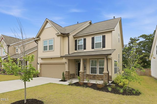 835 Golden Plum Lane, Zebulon, NC 27597