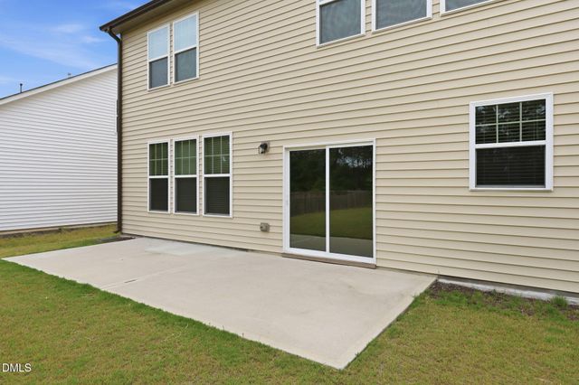 835 Golden Plum Lane, Zebulon, NC 27597