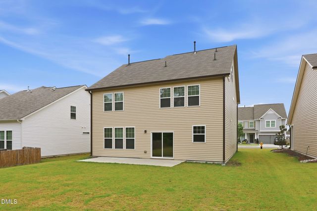 835 Golden Plum Lane, Zebulon, NC 27597