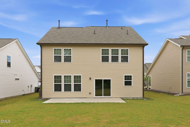 835 Golden Plum Lane, Zebulon, NC 27597