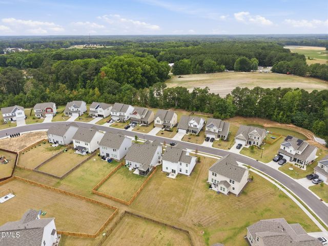 835 Golden Plum Lane, Zebulon, NC 27597