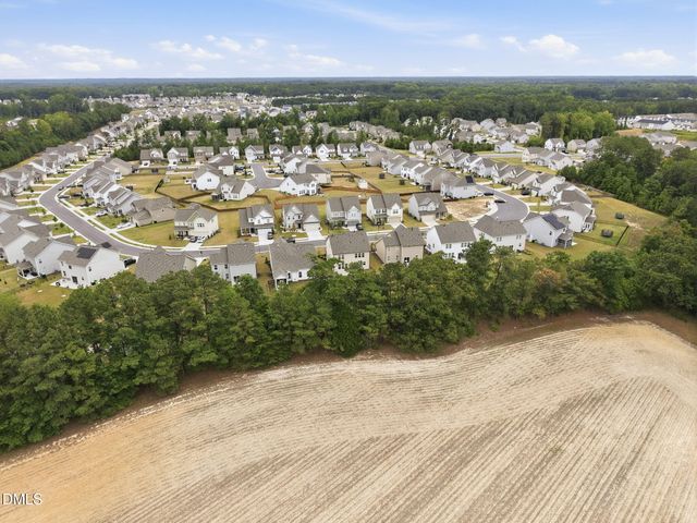 835 Golden Plum Lane, Zebulon, NC 27597