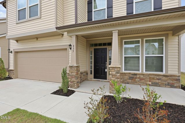 835 Golden Plum Lane, Zebulon, NC 27597
