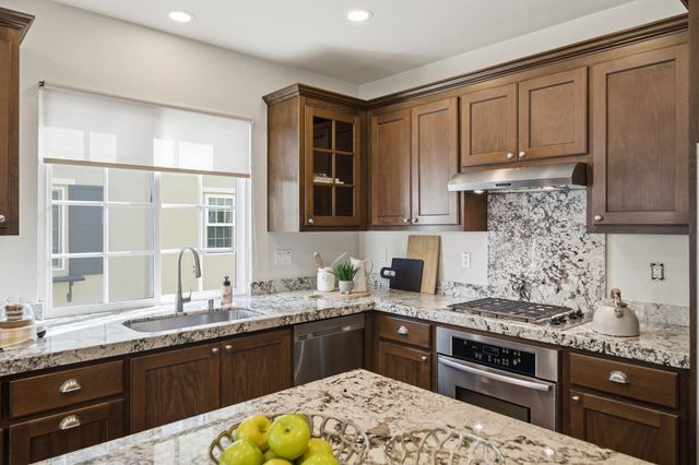 44003 Degas Ter, Fremont, CA 94539