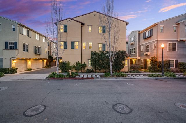 44003 Degas Ter, Fremont, CA 94539