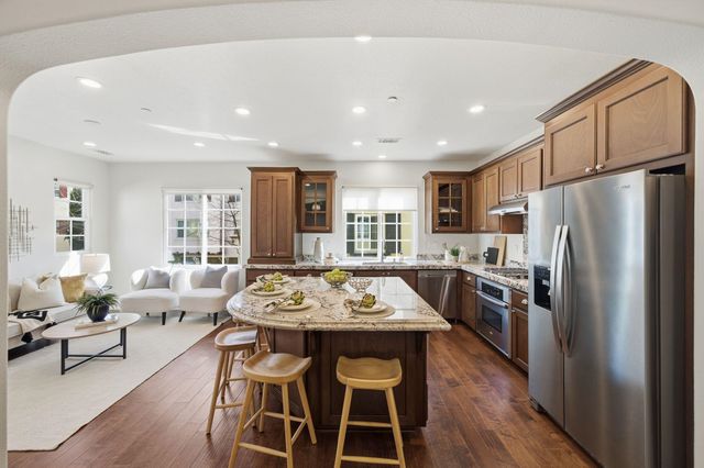 44003 Degas Ter, Fremont, CA 94539