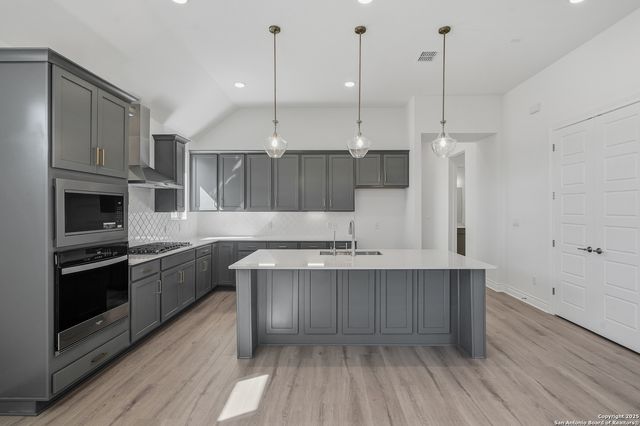 117 Merry Calf Lane, San Antonio, TX 78006