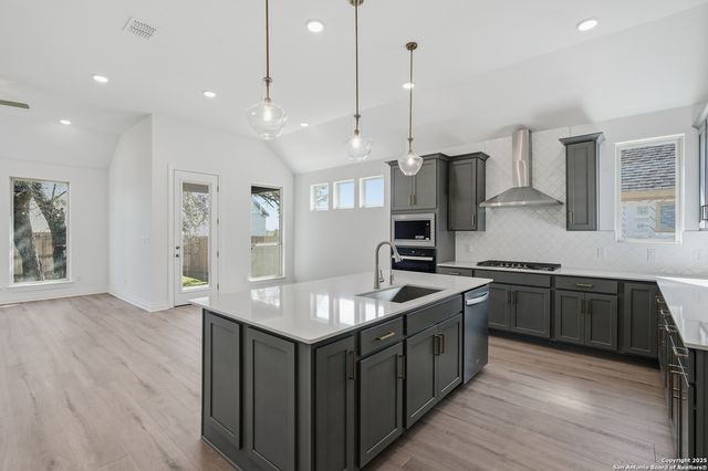 117 Merry Calf Lane, San Antonio, TX 78006