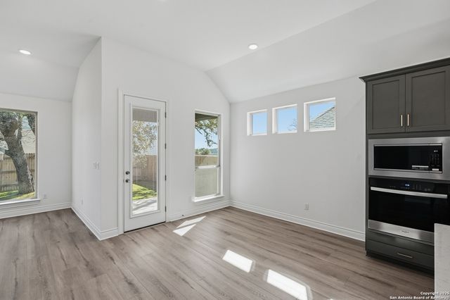 117 Merry Calf Lane, San Antonio, TX 78006