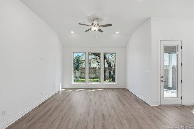 117 Merry Calf Lane, San Antonio, TX 78006