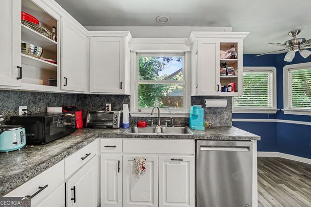 6726 Pin Oak Drive, Douglasville, GA 30135