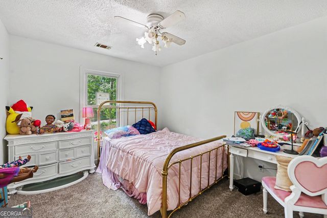 6726 Pin Oak Drive, Douglasville, GA 30135