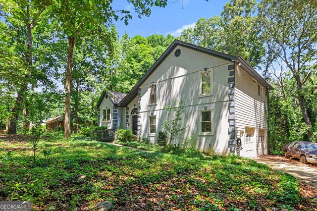 6726 Pin Oak Drive, Douglasville, GA 30135