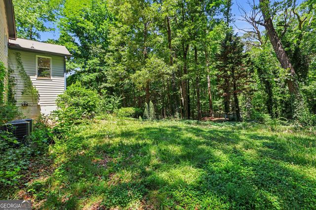 6726 Pin Oak Drive, Douglasville, GA 30135