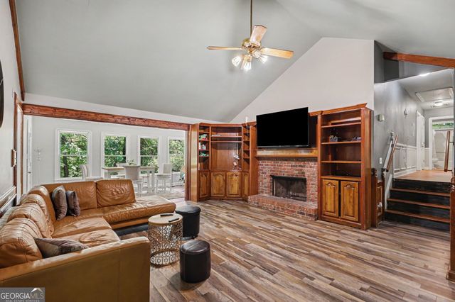 6726 Pin Oak Drive, Douglasville, GA 30135