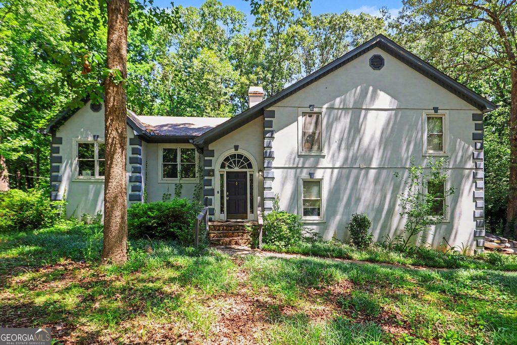 6726 Pin Oak Drive, Douglasville, GA 30135