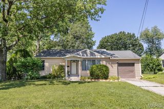 1217 N 17th Street, Belleville, IL 62226