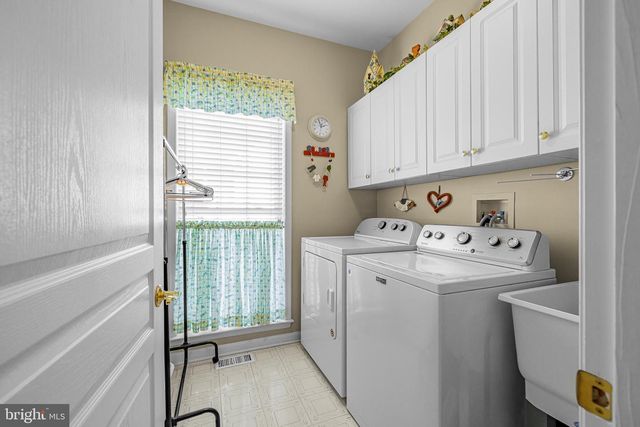 104 DYLAN CIR, Avondale, PA 19311