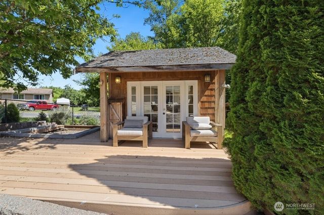7547 NE 200th Street, Kenmore, WA 98028