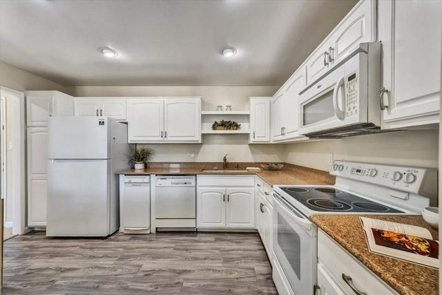 1170 Foster City Boulevard 107, Foster City, CA 94404