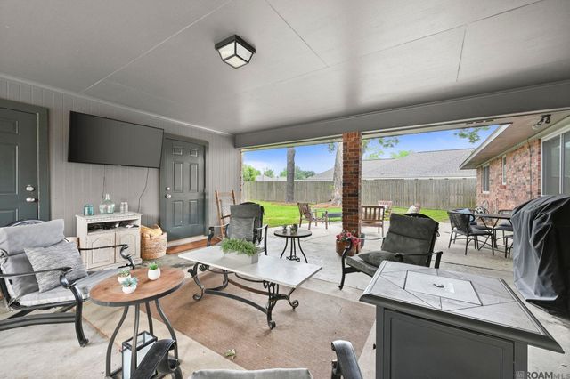 8769 Darby Ave, Baton Rouge, LA 70806