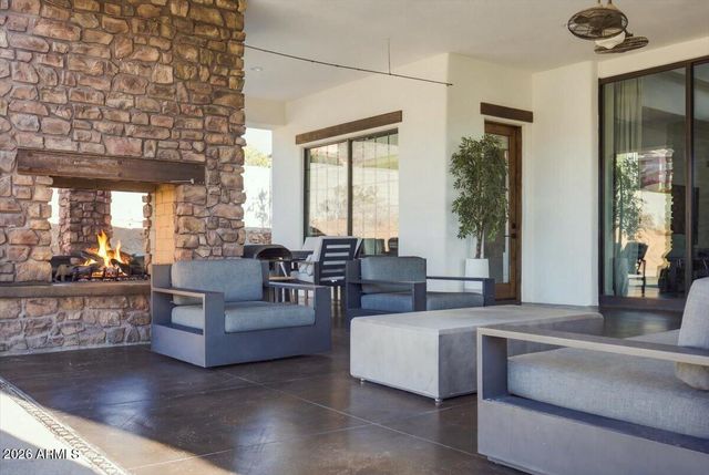 9134 W HAPPY VALLEY Road, Peoria, AZ 85383