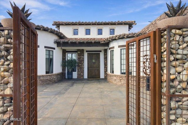 9134 W HAPPY VALLEY Road, Peoria, AZ 85383