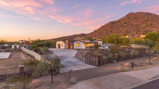 9134 W HAPPY VALLEY Road, Peoria, AZ 85383