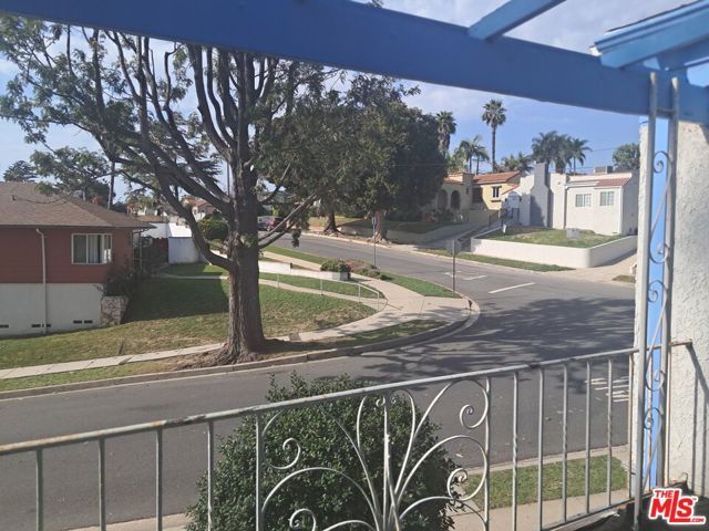 4470 W 64th Street, Inglewood, CA 90302