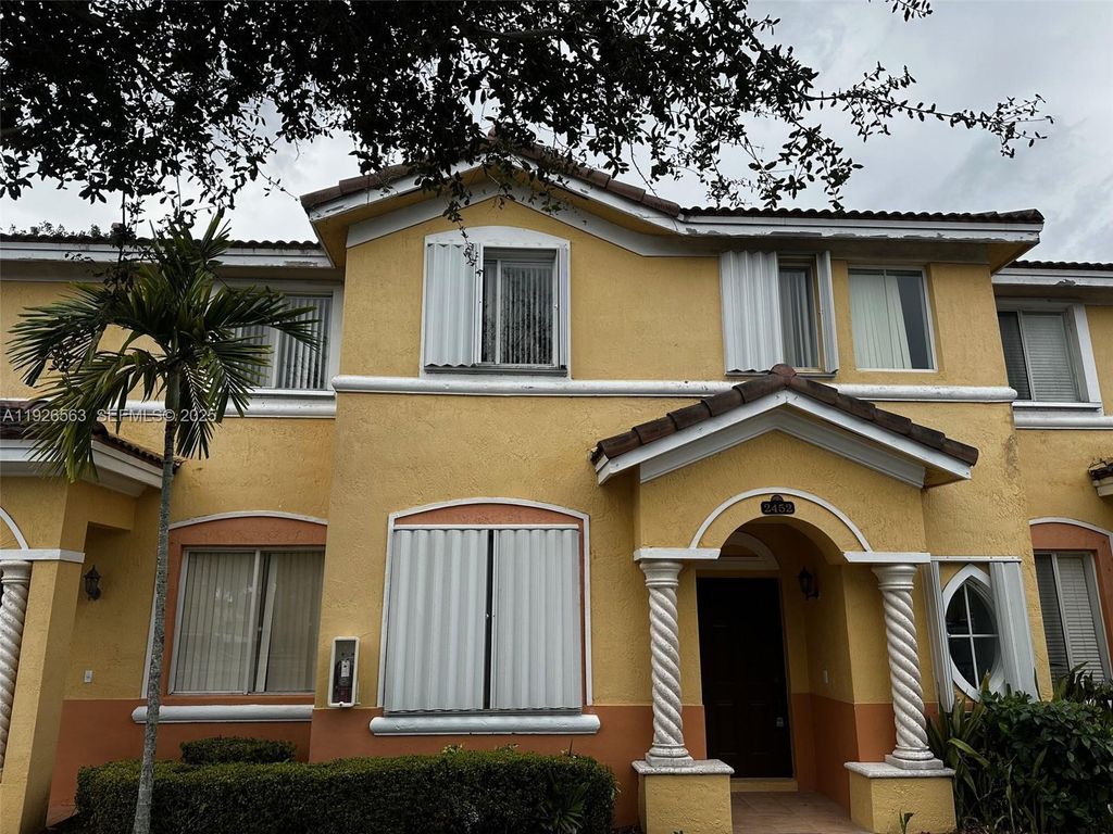 2452 SE 14th Ave 284, Homestead, FL 33035