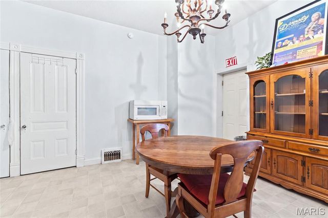 2813 Mount Pleasant Street, St Louis, MO 63111