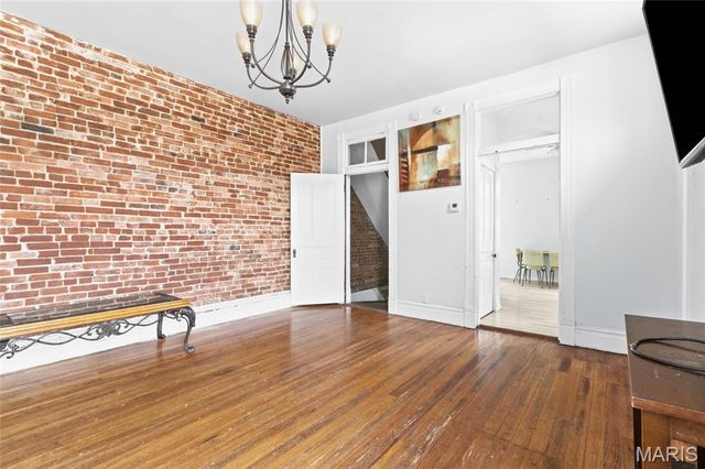 2813 Mount Pleasant Street, St Louis, MO 63111