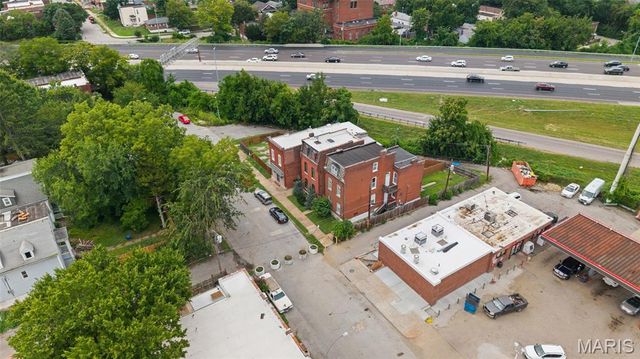 2813 Mount Pleasant Street, St Louis, MO 63111
